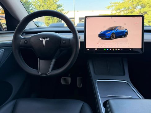 Used 2023 Tesla Model Y Long Range AWD/4WD image 15
