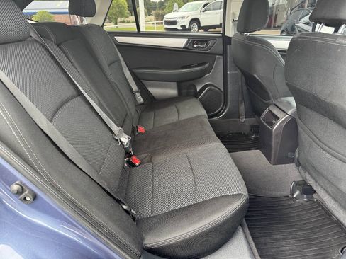 Used 2017 Subaru Outback 2.5i Premium AWD/4WD image 22