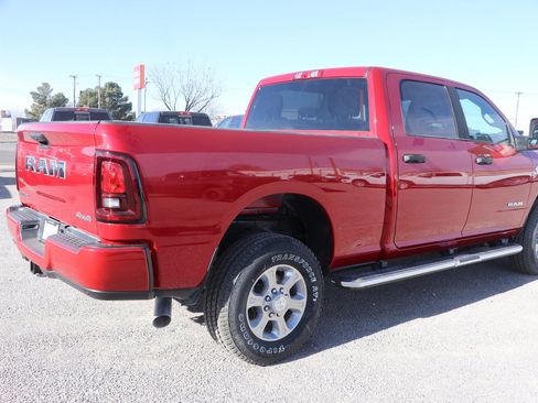 New 2026 RAM 2500 Big Horn AWD/4WD image 7