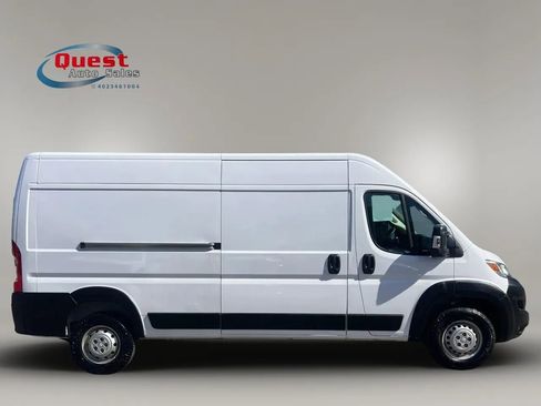 Used 2025 RAM ProMaster 2500 w/ Convenience Group FWD image 2