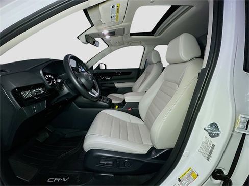 Used 2025 Honda CR-V EX-L image 11