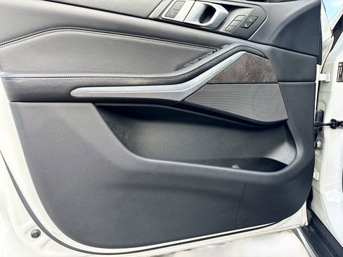 Used 2019 BMW X5 xDrive50i w/ Off-Road Package image 23