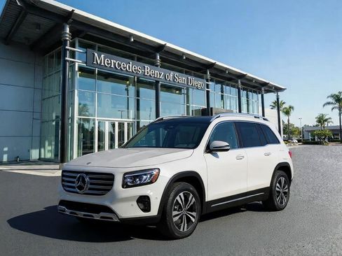 New 2026 Mercedes-Benz GLB 250 image 1