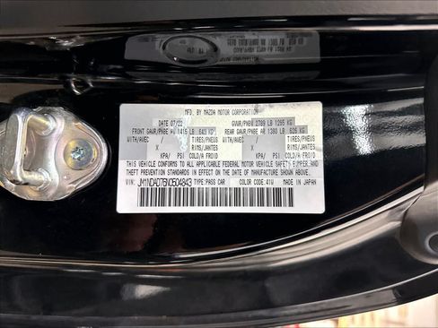 Used 2022 MAZDA MX-5 Miata Grand Touring w/ Weather Package RWD image 32
