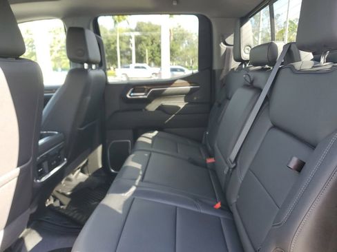Certified 2022 GMC Sierra 1500 Elevation w/ Elevation Premium Package image 18
