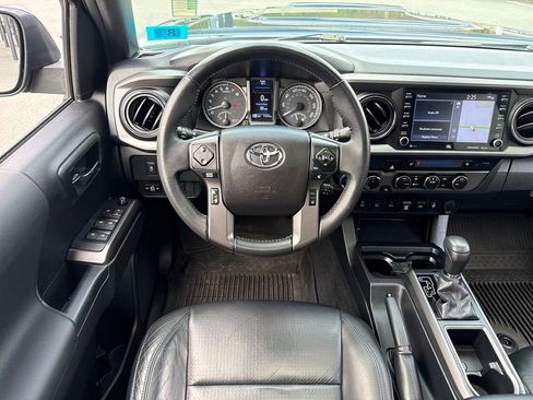 Used 2021 Toyota Tacoma TRD Sport w/ TRD Premium Sport Package AWD/4WD image 24