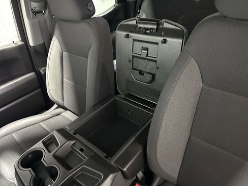 Used 2022 Chevrolet Silverado 1500 Custom image 36