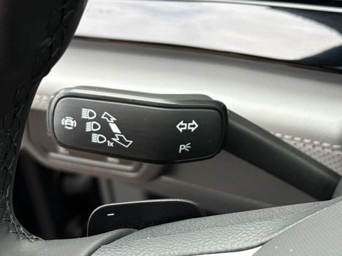 Used 2024 Volkswagen Atlas Peak Edition SEL AWD/4WD image 23