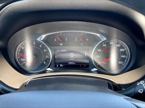 Used 2024 GMC Terrain SLE FWD image 25