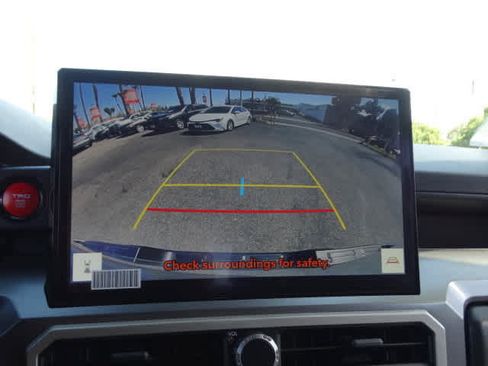 Used 2024 Toyota Tacoma TRD Sport image 29