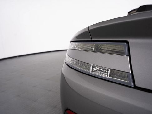 Used 2012 Aston Martin V8 Vantage Roadster RWD image 31