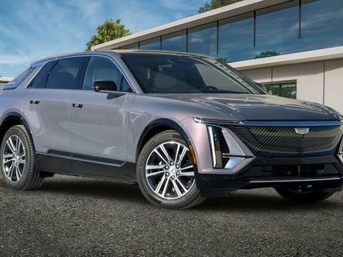 New 2026 Cadillac Lyriq Luxury image 1