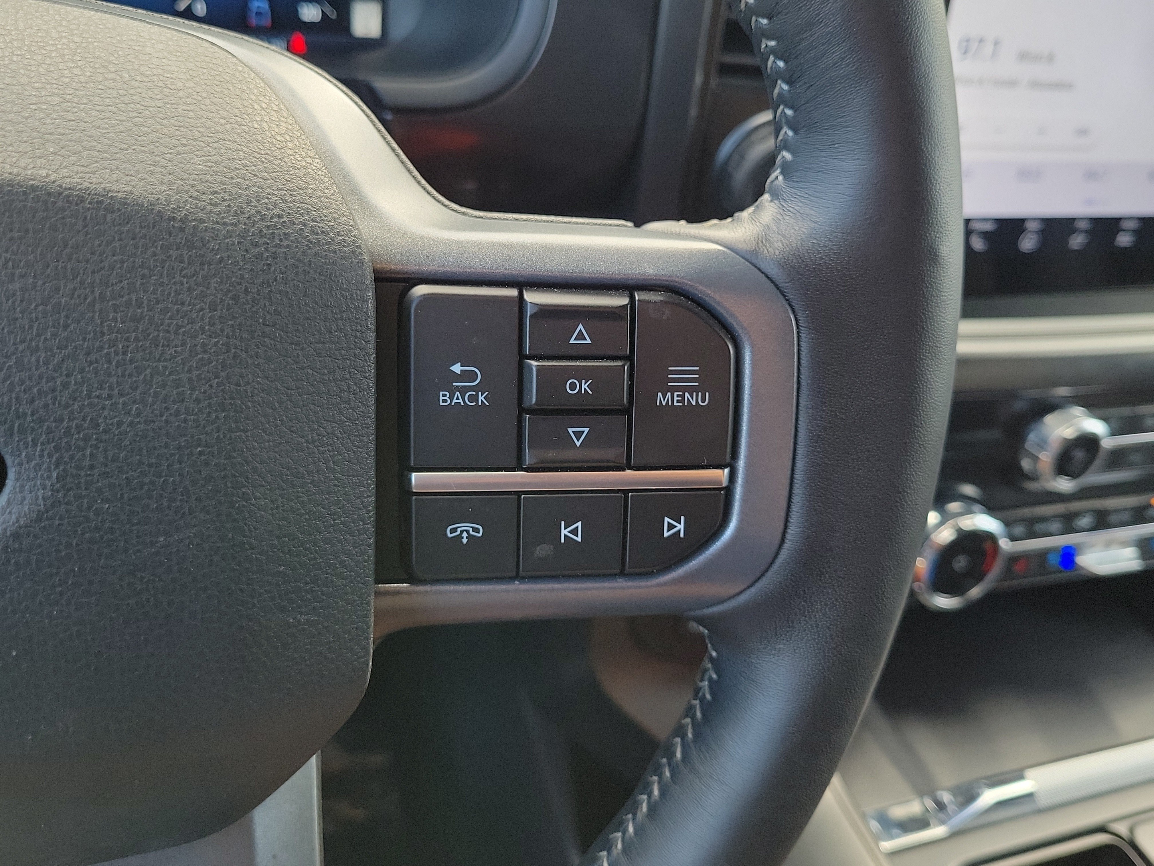 Used 2024 Ford F150 Lariat AWD/4WD image 23
