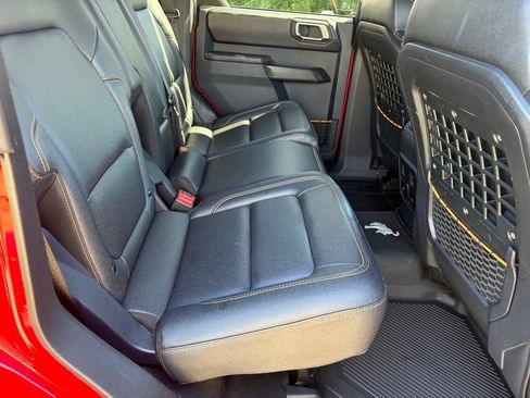 Used 2024 Ford Bronco Badlands w/ Sasquatch Package AWD/4WD image 41