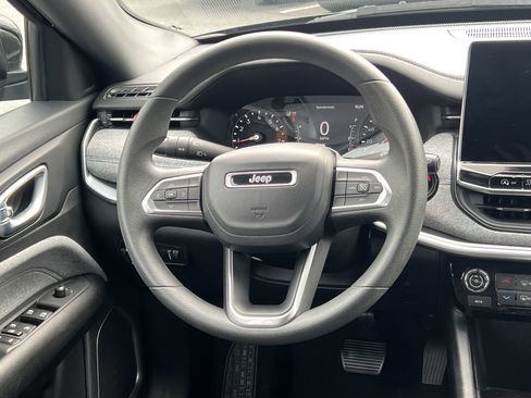 Used 2023 Jeep Compass Sport AWD/4WD image 29