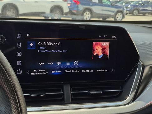 Used 2025 Chevrolet Trax LT FWD image 21