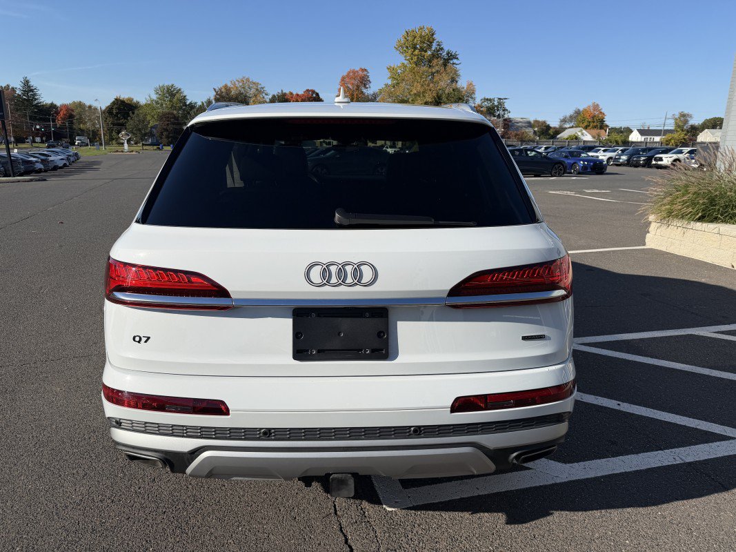 Used 2025 Audi Q7 3.0T Premium Plus w/ Premium Plus Package AWD/4WD image 10