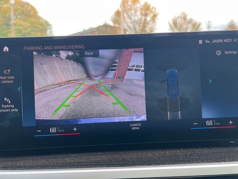 Used 2023 BMW 330i xDrive Sedan w/ Driving Assistance Package image 20