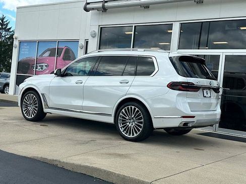 Used 2026 BMW X7 xDrive40i w/ Executive Package AWD/4WD image 7