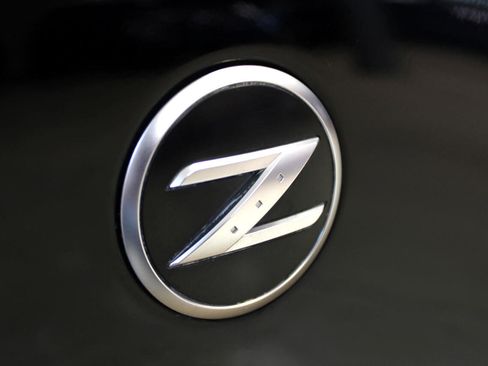 Used 2004 Nissan 350Z Touring image 9