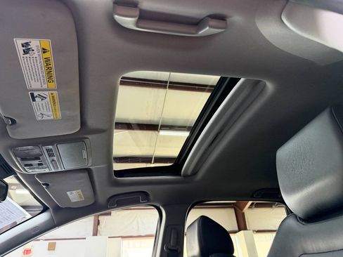 Used 2017 Honda CR-V Touring image 29