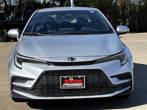 Used 2023 Toyota Corolla SE image 7