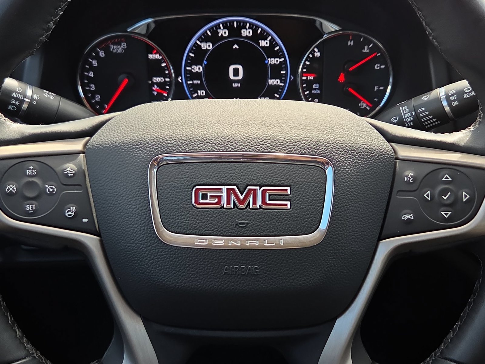 Used 2023 GMC Acadia Denali FWD image 11