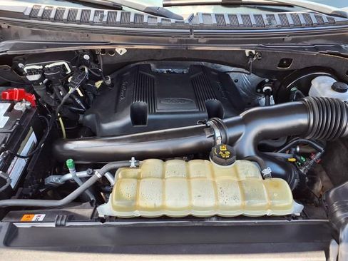 Used 2019 Ford Expedition Limited w/ Texas Edition Package RWD image 3