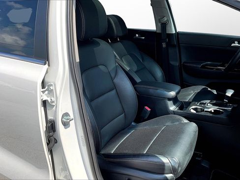 Used 2021 Kia Sportage EX w/ EX Technology Package image 7