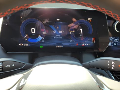 New 2025 Chevrolet Equinox EV RS image 19