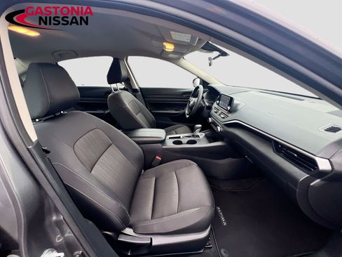 Used 2024 Nissan Altima 2.5 S image 33