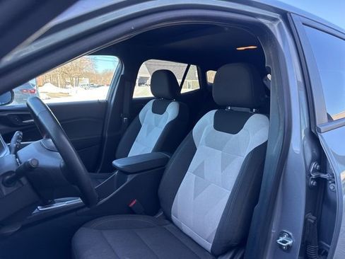 Used 2024 Chevrolet Trax RS w/ Sunroof Package image 10