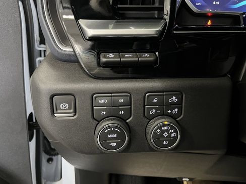 New 2026 Chevrolet Silverado 1500 High Country image 14