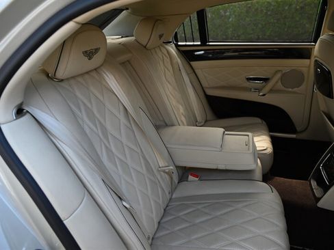Used 2016 Bentley Flying Spur V8 AWD/4WD image 22