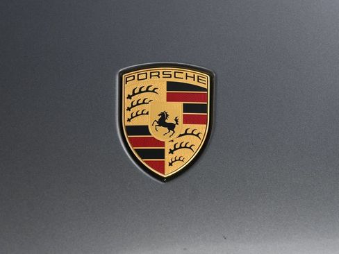 Certified 2024 Porsche Cayenne AWD/4WD image 31
