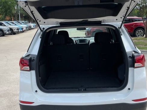 Used 2024 Chevrolet Equinox LS w/ Driver Confidence II Package FWD image 25