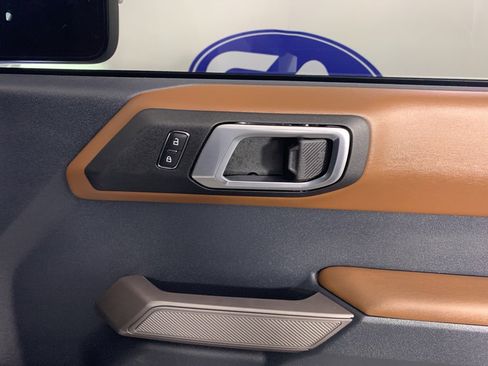 Used 2023 Ford Bronco Outer Banks w/ Sasquatch Package image 40