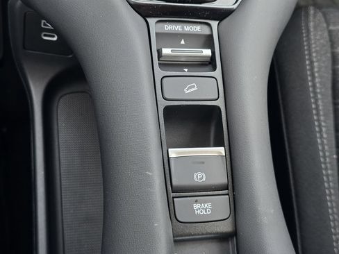 Used 2026 Honda HR-V LX image 22
