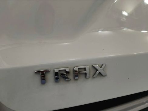 Used 2025 Chevrolet Trax ACTIV w/ Driver Confidence Package FWD image 17