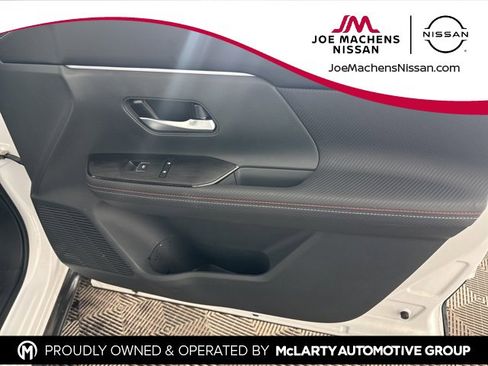 Certified 2025 Nissan Kicks SR image 24