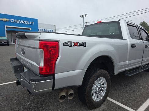 Used 2019 Ford F250 XLT AWD/4WD image 7