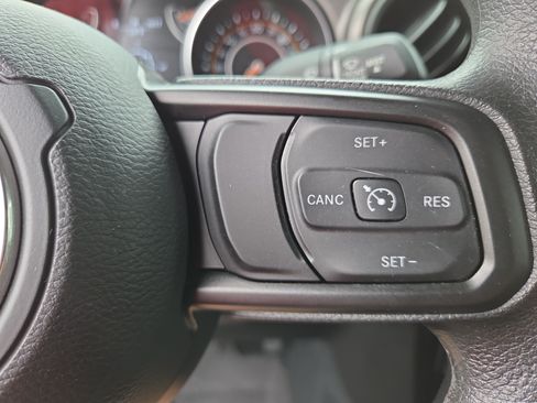 Certified 2022 Jeep Wrangler Unlimited Sport AWD/4WD image 29