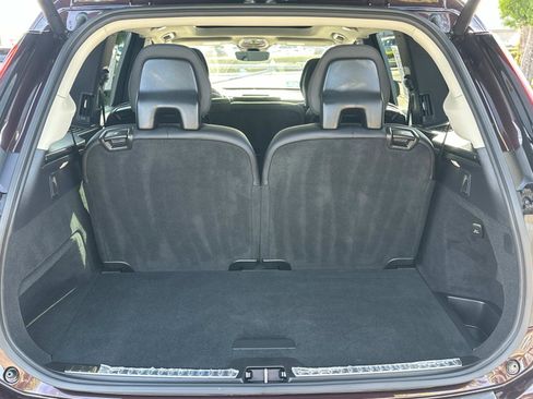 Certified 2025 Volvo XC90 B5 Core w/ Protection Package Premier image 23