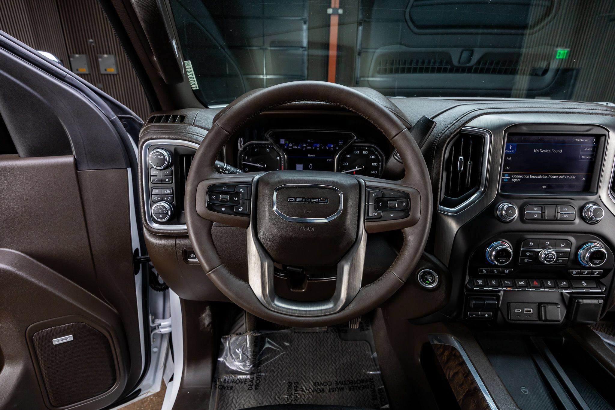 Used 2021 GMC Sierra 2500 Denali w/ Denali Ultimate Package AWD/4WD image 18