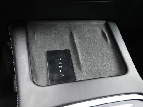 Used 2024 Tesla Model Y Long Range image 13