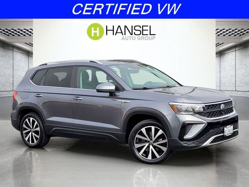 Certified 2023 Volkswagen Taos SE w/ Panoramic Sunroof Package AWD/4WD image 1