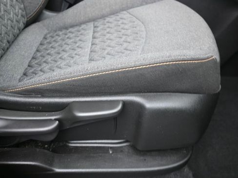 Used 2022 Chevrolet Equinox LT FWD image 10