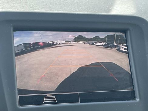 Used 2024 Chevrolet Equinox LT FWD image 16