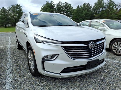 Used 2023 Buick Enclave Premium w/ Experience Buick Package FWD image 13