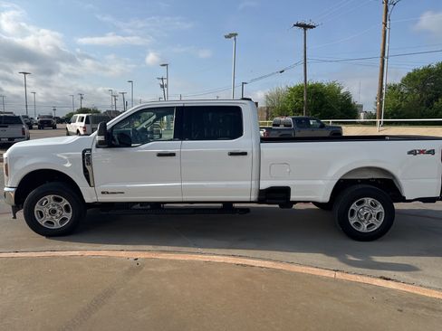 Certified 2025 Ford F350 XLT image 7